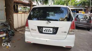  Toyota Innova diesel  Kms