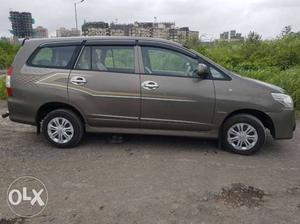  Toyota Innova diesel  Kms