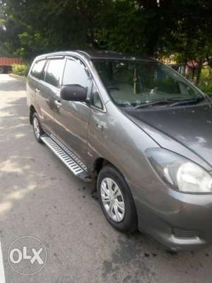  Toyota Innova diesel  Kms