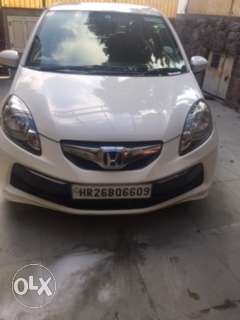 Honda BRIO S(O)MT in Excellent Condition. km. White