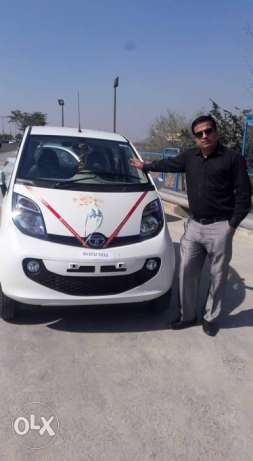 Tata Nano petrol  Kms  year with diggy open
