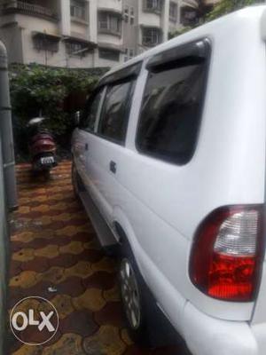  Chevrolet Tavera diesel  Kms vip MH05. Bf. 