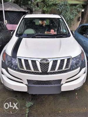 Mahindra XUV 500 W MODEL | WHITE COLOUR |  KM