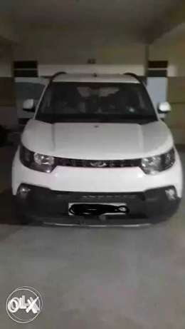 Mahindra kuv 100 k8 g petrol top end car with extra