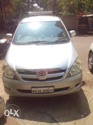  Toyota Innova diesel  Kms