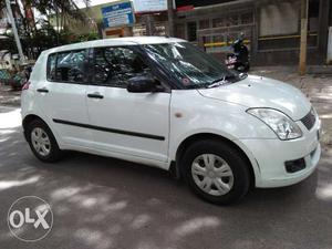 Pearl White color Petrol car Bangalore Registration Single