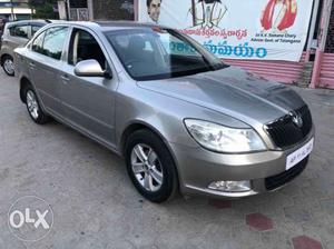 Skoda Laura Ambiente 2.0 Tdi Cr Mt, , Diesel