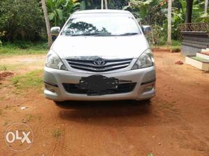  Toyota Innova diesel  Kms