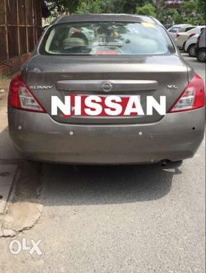  Nissan Sunny petrol  Kms