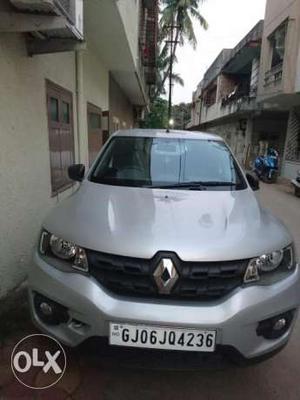 Renault KWID RXT optional (Silver) new condition only