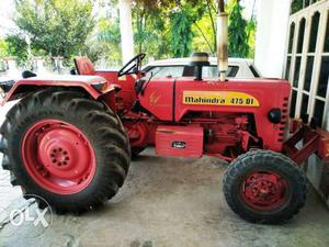 Mahindra tractor good condition all new 95% tyre con