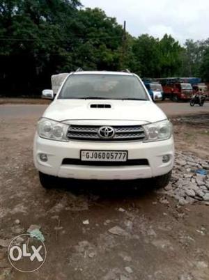 Toyota Fortuner 3.0 4x4 Mt, , Diesel