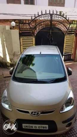Hyundai I10 petrol  Kms  year Only serious buyers