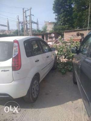  Ford Figo petrol  Kms