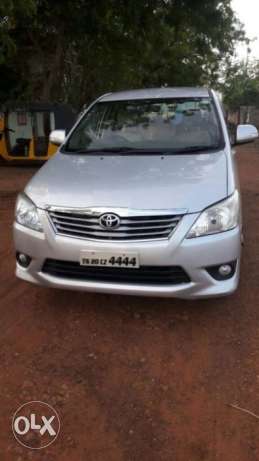 Toyota Innova 2.5 V 8 Str, , Diesel