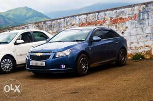 AUTOMATIC, LTZ(top end) Cruze with costly extras.