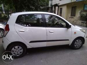Hyundai i10 in excellent condition...grab the deal before u
