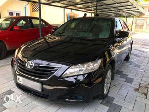 Toyota camry le full option