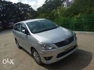 Toyota Innova 2.5 G 8 Str Bs-iv, , Diesel