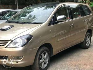 Toyota Innova 2.0 V, , Petrol