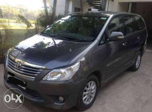 Toyota Innova diesel  Kms  year singlefull 8