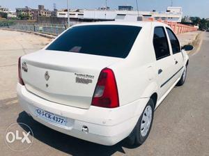  Mahindra Renault Logan cng  Kms