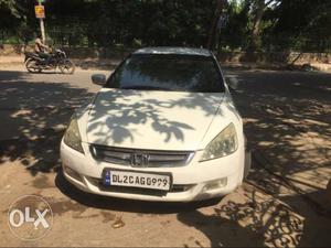  Honda Accord cng  Kms