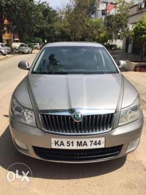 Skoda Laura Ambition 2.0 Tdi Cr Mt, , Diesel