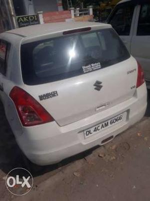 Maruti Suzuki Swift cng  Kms  year