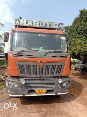 Mahindra truck