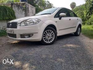  Fiat Linea petrol  Kms