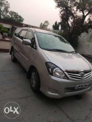  Toyota Innova diesel  Kms