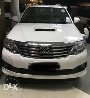 Toyota Fortuner 4x4 Manual.