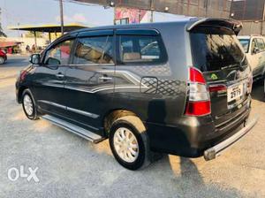 Toyota Innova 2.5 V 8 Str, , Diesel