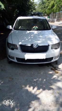  Skoda Superb petrol  Kms