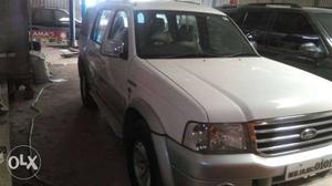 Ford Endeavour in imaculate condition with vip No. Plate