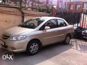 Honda city ZX Gold colour