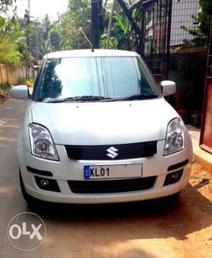 Maruti Suzuki Swift Vxi, , Petrol