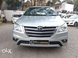 Toyota Innova 2.5 V 8 Str, , Diesel