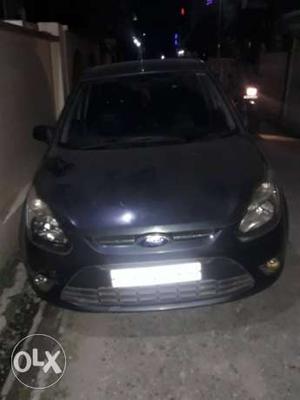  Ford Figo petrol  Kms