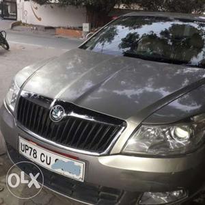 Skoda Laura Ambiente 1.9 Tdi At, , Diesel