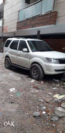  Tata Safari Storme diesel  Kms