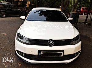  Volkswagen Jetta petrol  Kms