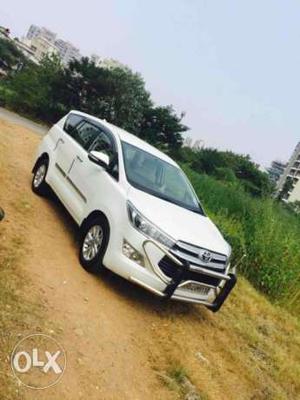 Toyota Innova Crysta 2.5 Vx Bs-iii, , Diesel