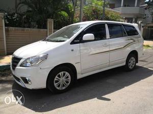  Toyota Innova diesel  Kms