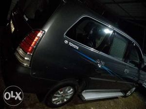 Toyota Innova diesel V.  Kms  year