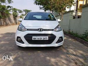  Hyundai Xcent petrol  Kms