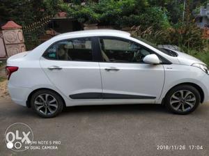  Hyundai Xcent petrol  Kms