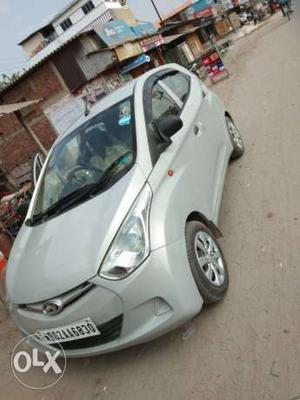  Hyundai Eon petrol  Kms