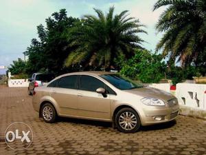 Fiat Linea diesel available for sell in Kolkata